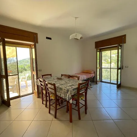 Del Capitano * モンテコーリチェ